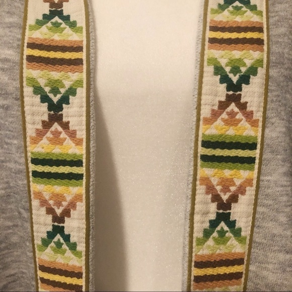 Gray sweatshirt cardigan with woven trim - Picture 9 of 10